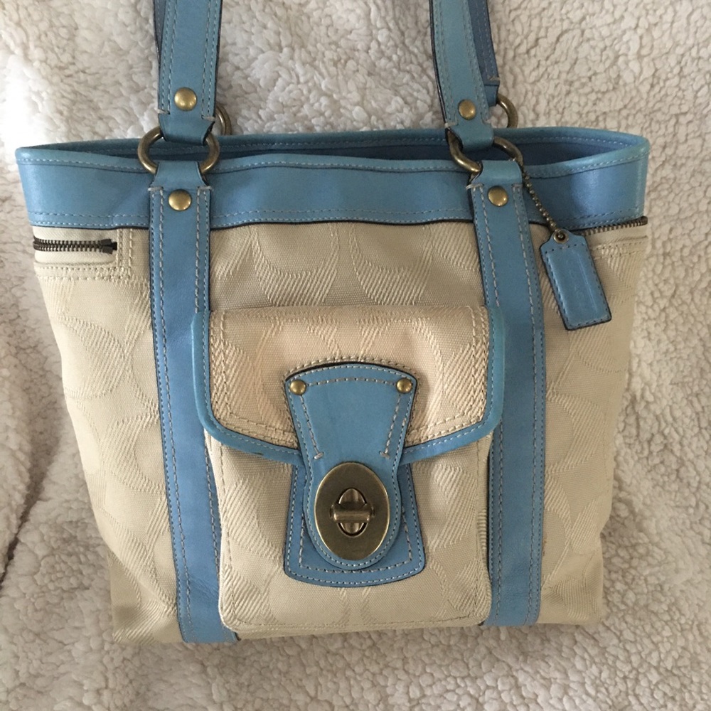 Coach shoulder bag